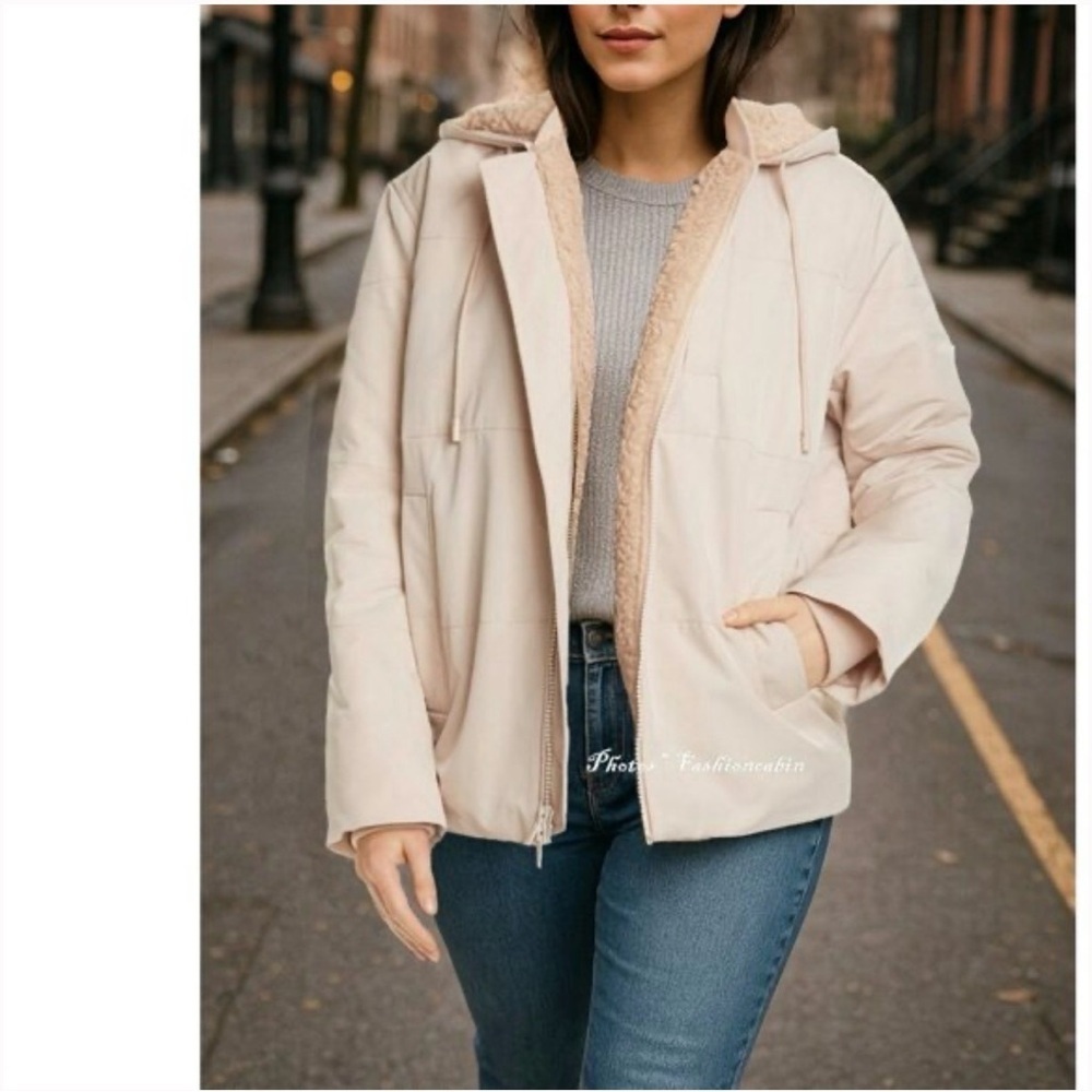 Vince Jacket Women's Cream Hooded Puffer